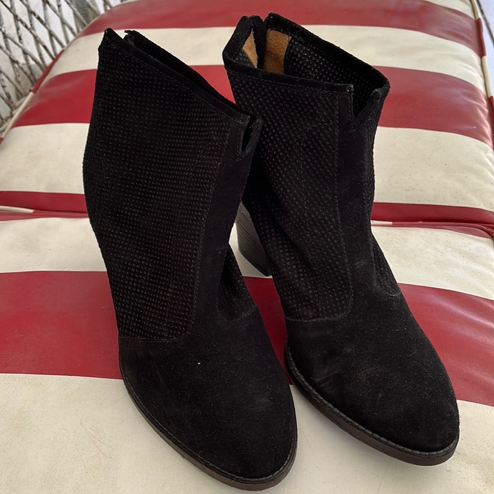 Aquatalia Suede Ankle Boot